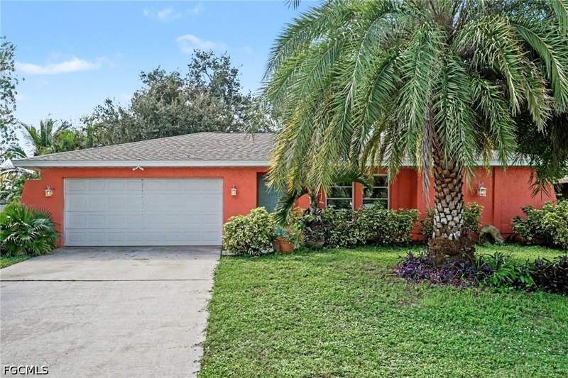 3 bedroom SingleFamilyResidence at 1032 SE 26th St, Cape Coral, Cape Coral — photo 2
