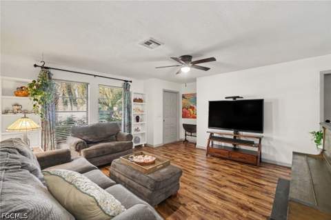 1032 SE 26th St, Cape Coral FL - photo 6 of 33