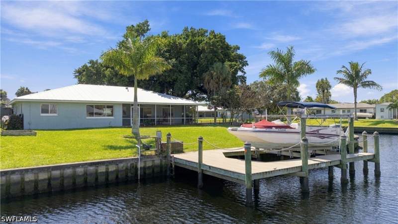 3 bedroom SingleFamilyResidence at 13518 Island Rd, River Forest, Fort Myers — photo 5