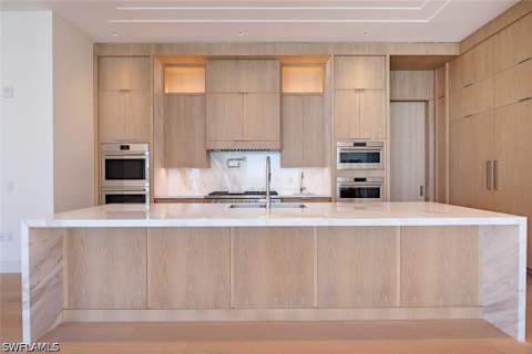 901 Gulf Shore Blvd N C-402, Naples FL - photo 9 of 24