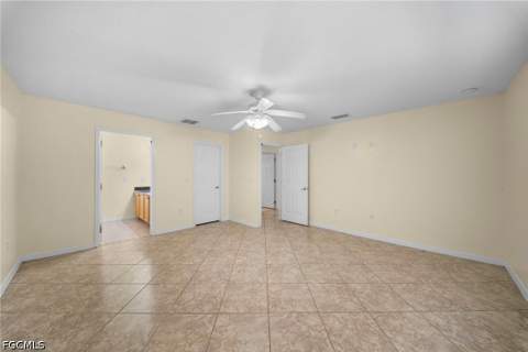 919 berg St E, Lehigh Acres FL - photo 10 of 19