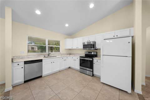919 berg St E, Lehigh Acres FL - photo 8 of 19