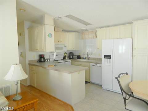 146 Caravan Cir, North Fort Myers FL - photo 16 of 20