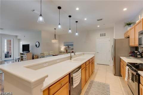 11741 Pasetto Ln 206, Fort Myers FL - photo 10 of 23