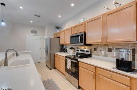 11741 Pasetto Ln 206, Fort Myers FL - photo 9 of 23
