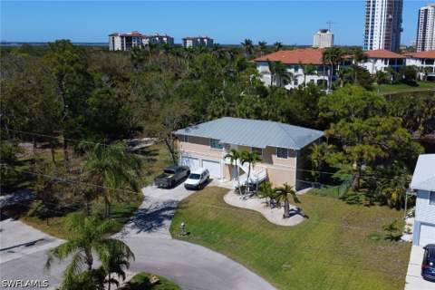 4764 Pembrooke Ln, Bonita Springs FL - photo 18 of 31
