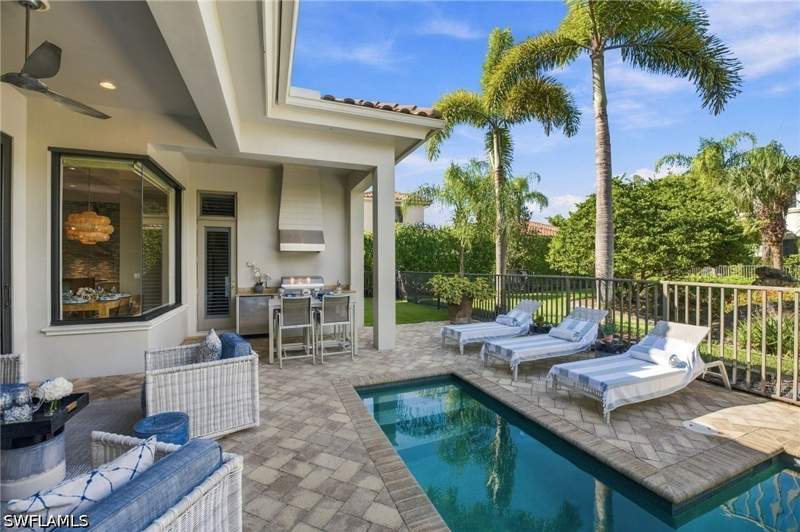 3 bedroom SingleFamilyResidence at 2087 Rivoli Ct, Torino, Naples — photo 2