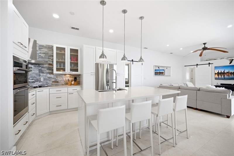 4 bedroom SingleFamilyResidence at 290 S Heathwood Dr, Marco Island, Marco Island — photo 3