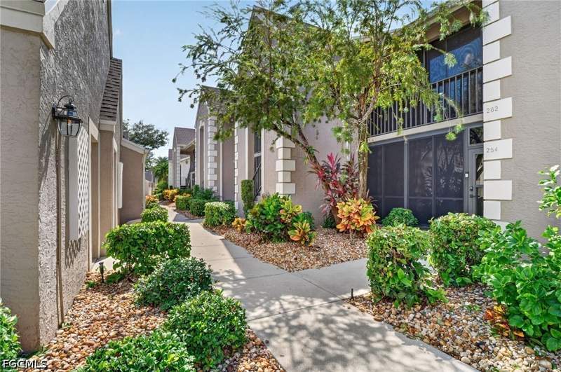 2 bedroom Condominium at 16290 Kelly Cove Dr 253, Verandas, Fort Myers — photo 4