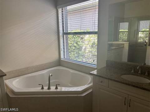 13644 Mandarin Cir, Naples FL - photo 11 of 20