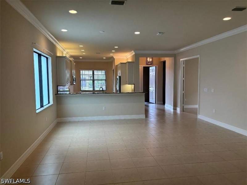 2 bedroom SingleFamilyResidence at 13644 Mandarin Cir, Marbella Isles, Naples — photo 4