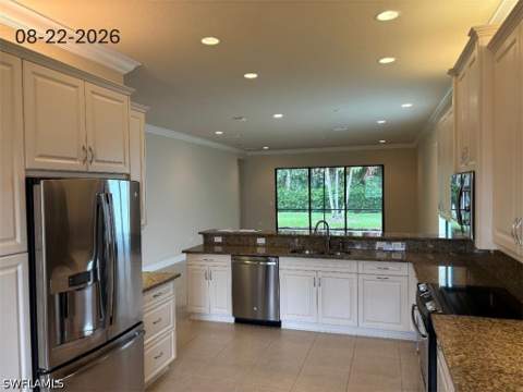 13644 Mandarin Cir, Naples FL - photo 6 of 20