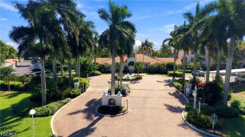 4635 Saint Croix Ln 1216, Naples FL - photo 12 of 19