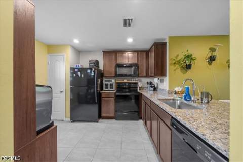 214 Re Cherche St, Fort Myers FL - photo 10 of 50