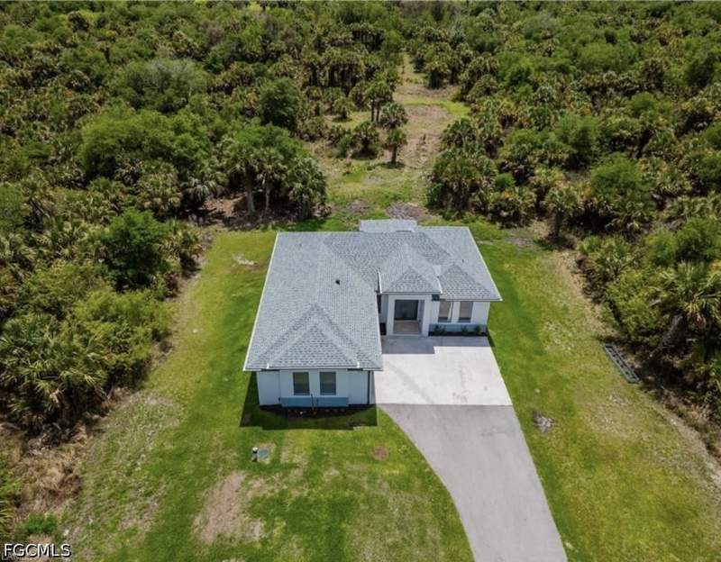 3 bedroom SingleFamilyResidence at 808 37th Ave NW, Golden Gate Estates, Naples — photo 5
