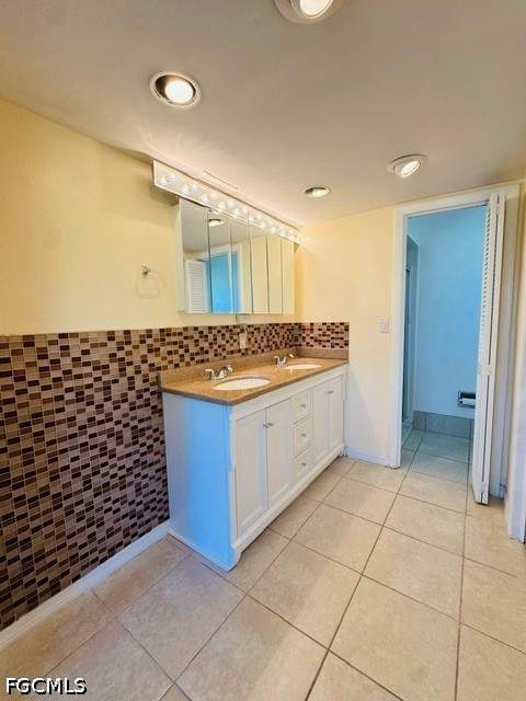303 Georgia Ave, Fort Myers FL - photo 23 of 48
