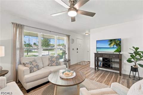 5229 Pocatella Ct, Cape Coral FL - photo 9 of 31