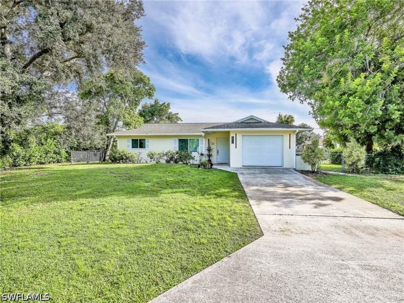 3 bedroom SingleFamilyResidence at 5512 25th Pl SW, Golden Gate City, Naples — photo 3