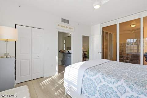 410 Bayfront Pl 2209, Naples FL - photo 10 of 33