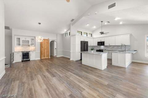 2166 Anchorage Ln C, Naples FL - photo 7 of 40