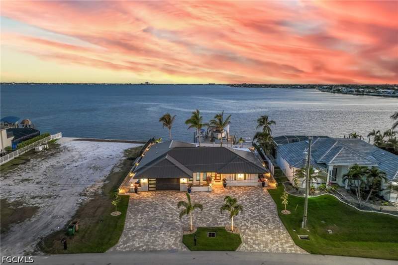 3 bedroom SingleFamilyResidence at 2286 SE 28th St, Cape Coral, Cape Coral — photo 5
