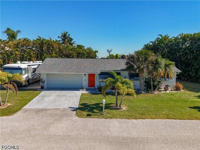 3 bedroom SingleFamilyResidence at 5442 Martin Cv, Serenity Cove, Bokeelia — photo 3