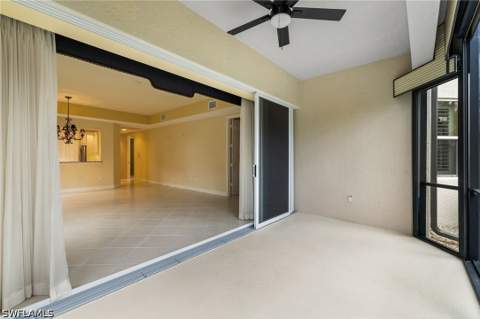 6073 Ashford Ln 802, Naples FL - photo 9 of 20