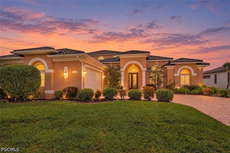 5 bedroom SingleFamilyResidence at 1212 SW 26th St, Cape Coral, Cape Coral — photo 2