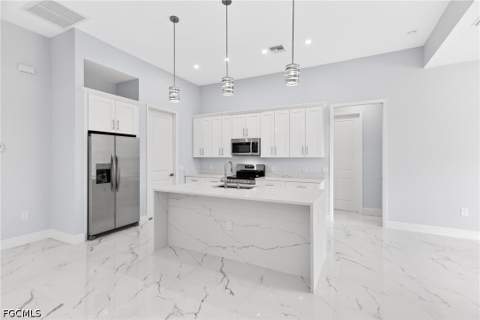 1118 Bari St E, Lehigh Acres FL - photo 16 of 63