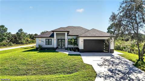 1501 W 13th St, Lehigh Acres FL - photo 10 of 64
