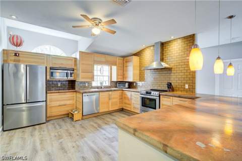 1145 Moon Lake Dr, Naples FL - photo 8 of 38