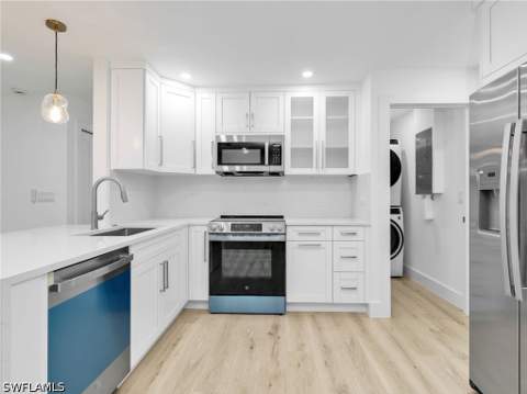 16 Kings Rd A16, Naples FL - photo 12 of 36
