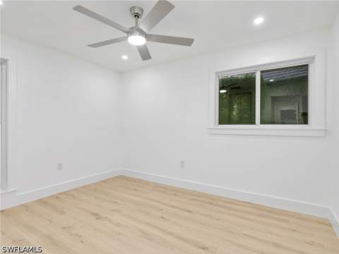 16 Kings Rd A16, Naples FL - photo 19 of 36