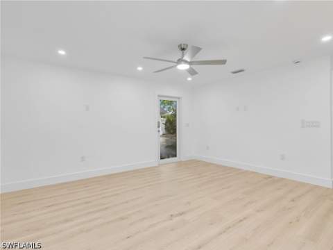16 Kings Rd A16, Naples FL - photo 9 of 36