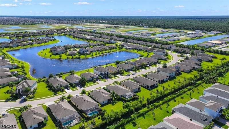 3 bedroom SingleFamilyResidence at 14180 Vindel Cir, Portico, Fort Myers — photo 4