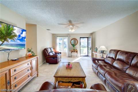 1037 Forest Lakes Dr 8D, Naples FL - photo 9 of 36