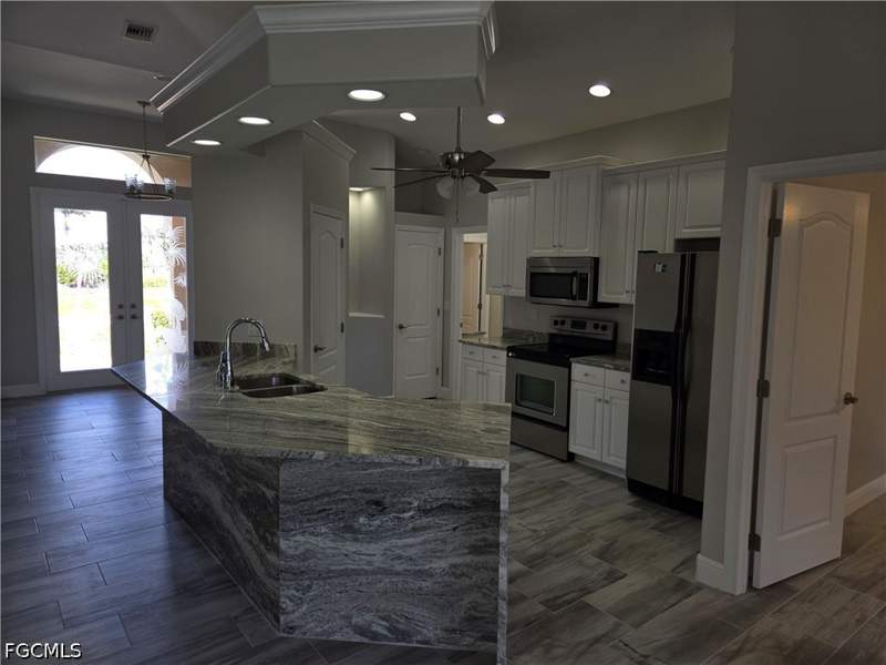 3 bedroom SingleFamilyResidence at 3620 NW 3rd Ter, Cape Coral, Cape Coral — photo 2