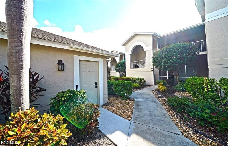 2 bedroom Condominium at 14520 Hickory Hill Ct 823, Verandas, Fort Myers — photo 3