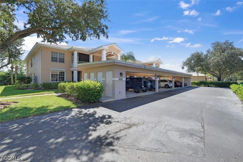 3 bedroom Condominium at 14211 Patty Berg Dr 101, Cypress Lake Country Club, Fort Myers — photo 2