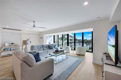 3000 Gulf Shore Blvd N 307, Naples FL - photo 14 of 36