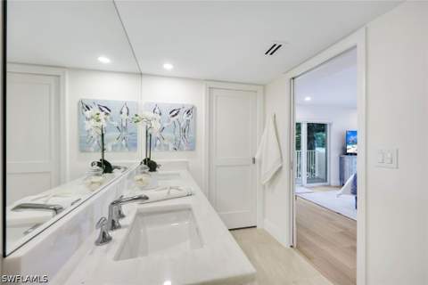 3000 Gulf Shore Blvd N 307, Naples FL - photo 24 of 36