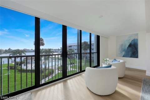 3000 Gulf Shore Blvd N 307, Naples FL - photo 9 of 36