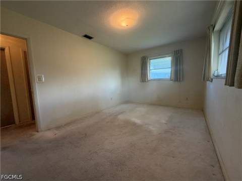 1419 Kimdale St E, Lehigh Acres FL - photo 17 of 47