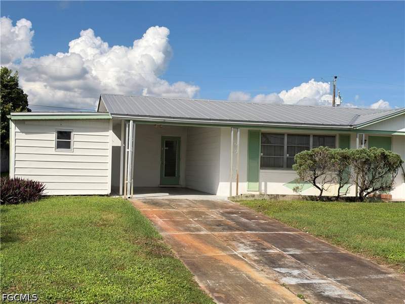 3 bedroom SingleFamilyResidence at 1419 Kimdale St E, Wedgewood, Lehigh Acres — photo 2