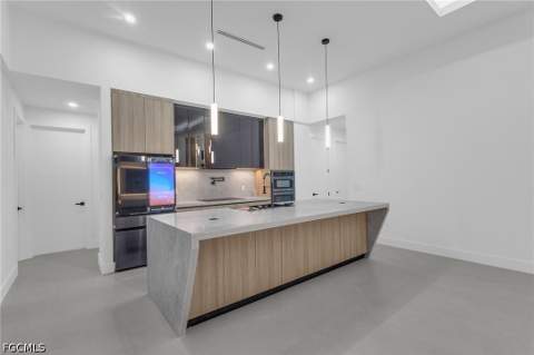 1420 NW 2nd Ter, Cape Coral FL - photo 7 of 36