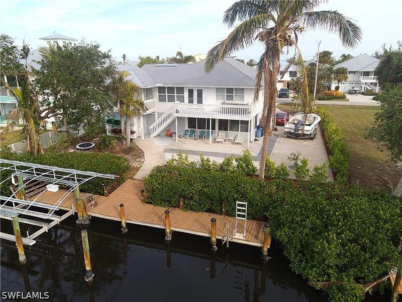 4 bedroom SingleFamilyResidence at 16303 Shoal Ct, Captains Cove, Bokeelia — photo 5