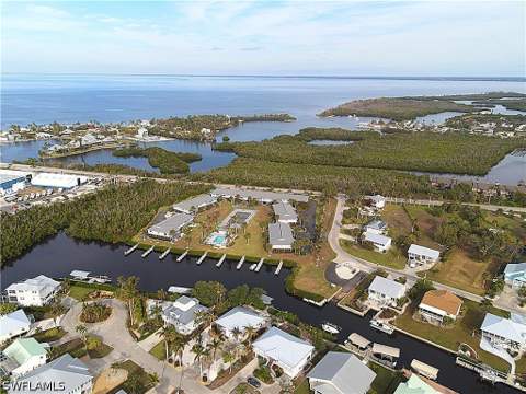 16303 Shoal Ct, Bokeelia FL - photo 7 of 45