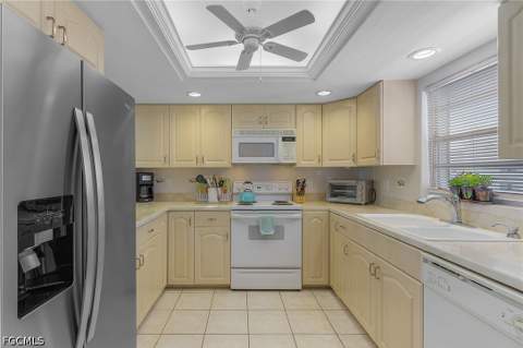 4531 Bay Beach Ln 334, Fort Myers Beach FL - photo 11 of 45