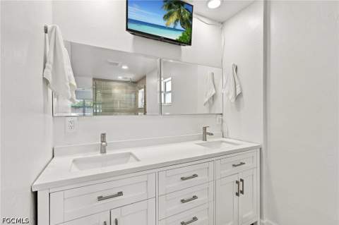 5654 Natoma Dr, Fort Myers FL - photo 14 of 31