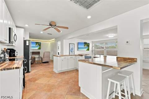 5654 Natoma Dr, Fort Myers FL - photo 6 of 31